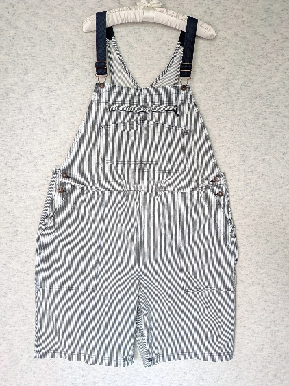 Duluth Trading Co. Rootstock Gardening Blue & White Striped Short Overalls Sz XL - Picture 1 of 16